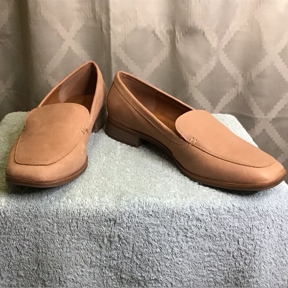 Lucky Brand LB Laurein Loafers - Picture 11 of 11